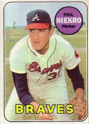 1969 Topps Baseball Cards      355     Phil Niekro